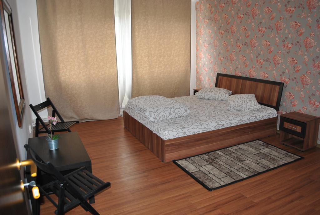 Vogue Hostel Бухарест Екстер'єр фото