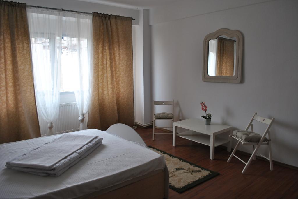 Vogue Hostel Бухарест Екстер'єр фото